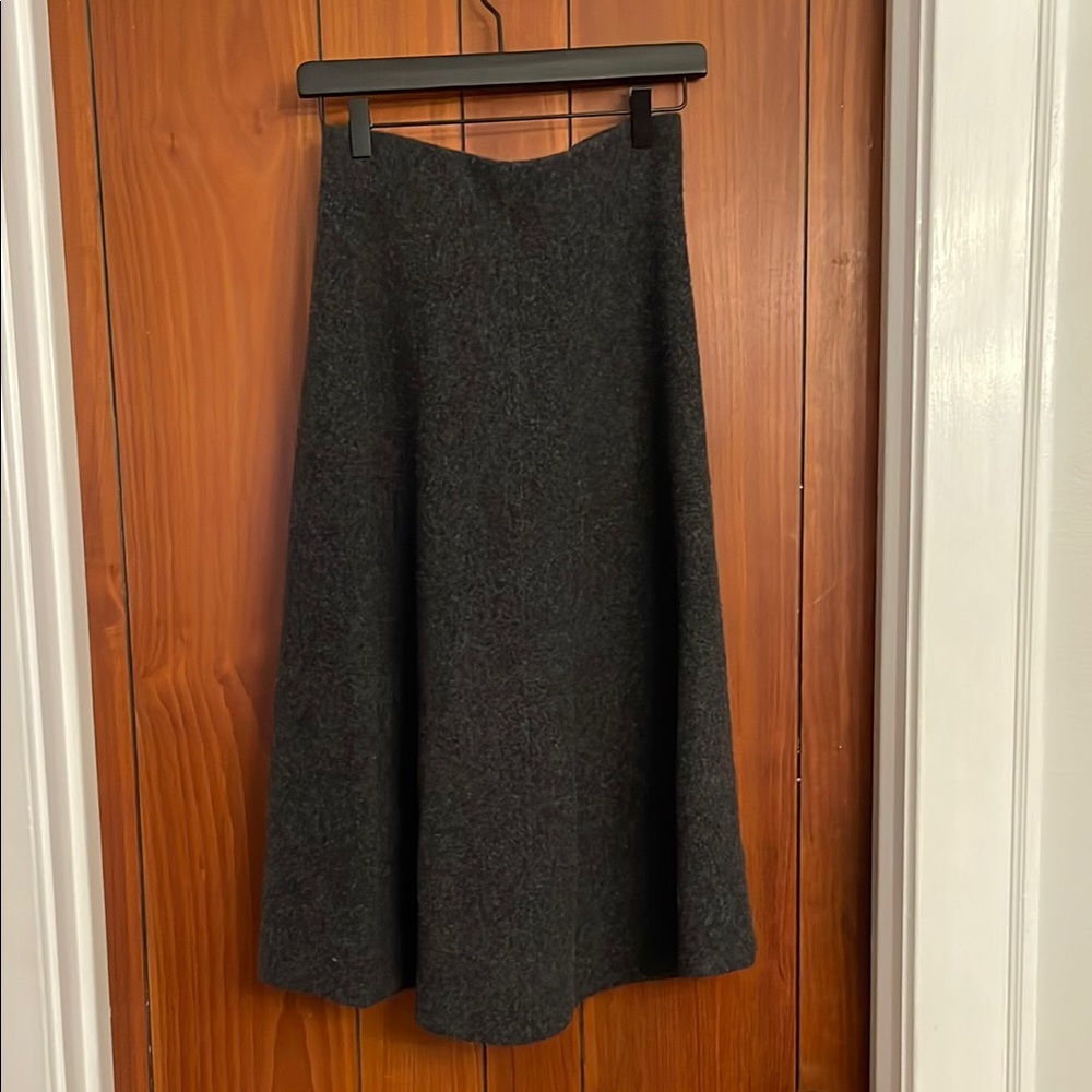 Uniqlo Elegant dark gray Wool below the knee Skirt